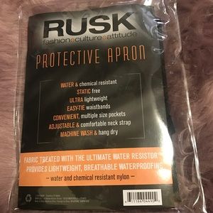 ✂️Brand New Rusk Cosmo Professional Apron
